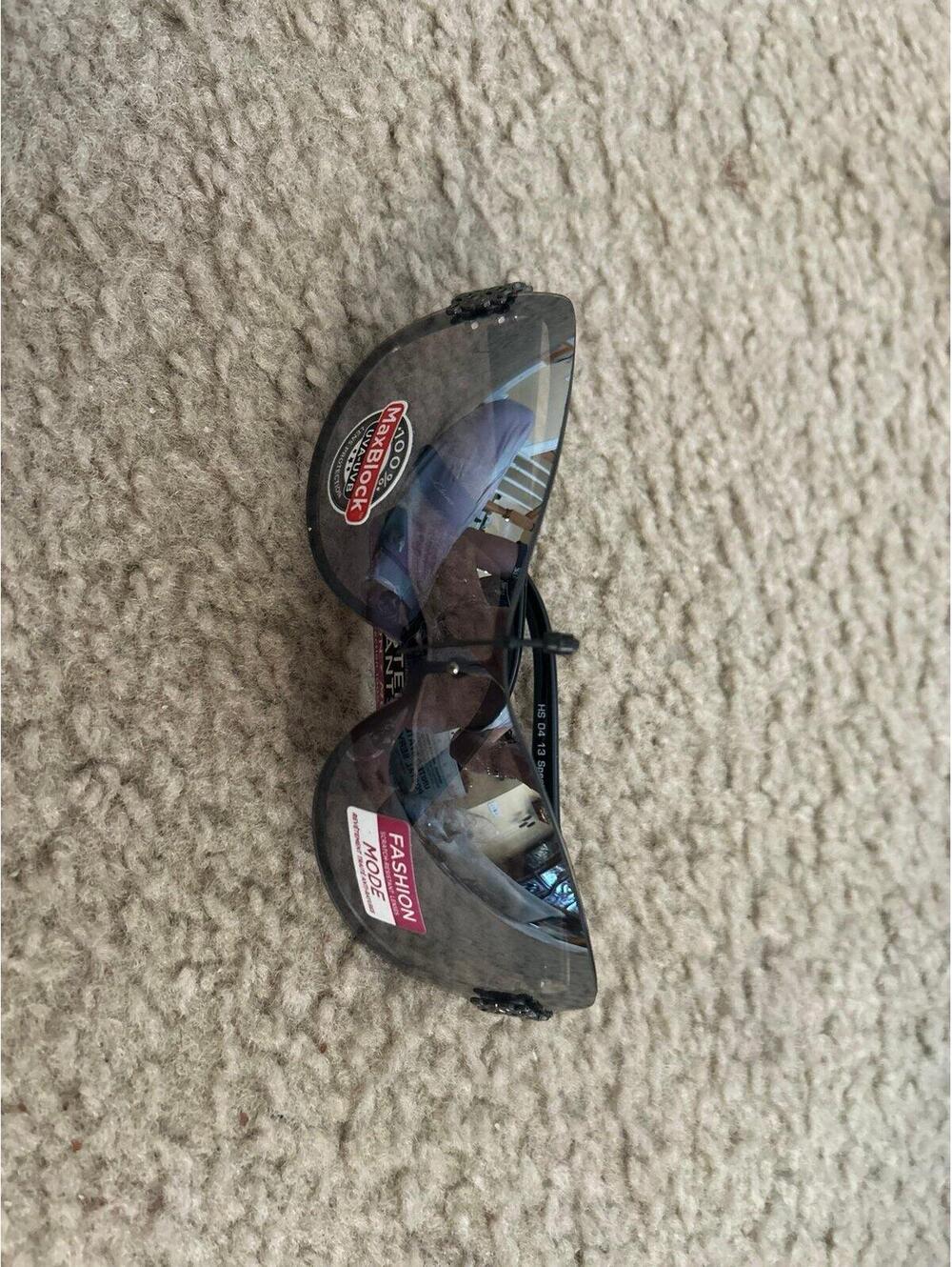 C346 sunglasses foster grant new as shown